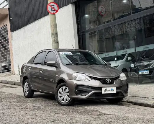 TOYOTA ETIOS 1.5 XS SEDAN 16V FLEX 4P AUTOMÁTICO