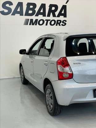 TOYOTA-ETIOS-2013