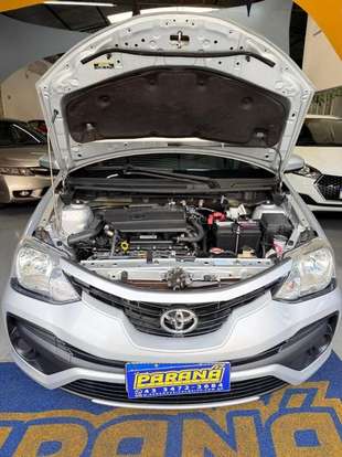 TOYOTA-ETIOS-2017