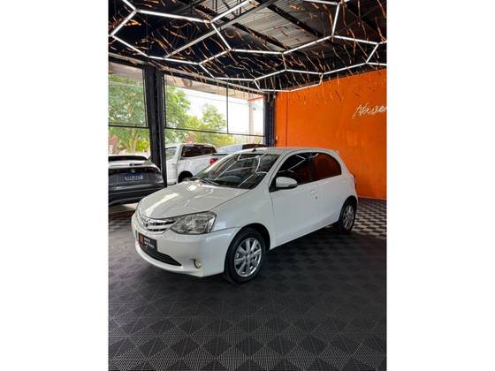 TOYOTA ETIOS 1.5 XLS 16V FLEX 4P AUTOMÁTICO