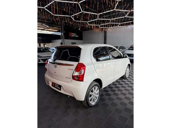 TOYOTA-ETIOS-2016