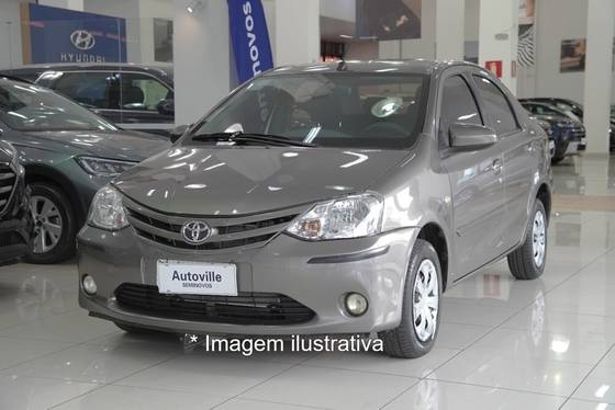 TOYOTA ETIOS 1.5 XS SEDAN 16V FLEX 4P MANUAL