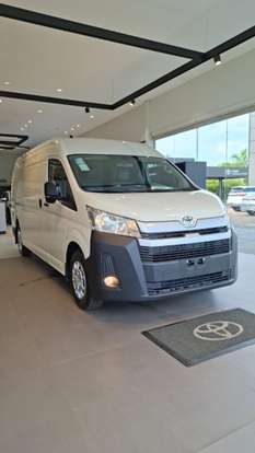 TOYOTA-HIACE-2026