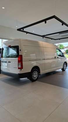 TOYOTA-HIACE-2.8 D-4D TURBO DIESEL FURGÃO DX AUTOMÁTICO TOYOTA-HIACE-2026