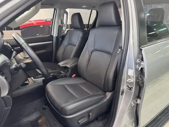 TOYOTA-HILUX-2022