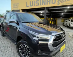 TOYOTA HILUX 2.8 D-4D TURBO DIESEL CD SRX 4X4 AUTOMÁTICO TOYOTA HILUX 2.8 D-4D TURBO DIESEL CD SRX 4X4 AUTOMÁTICO