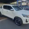 TOYOTA HILUX 2.8 D-4D TURBO DIESEL CD SRX 4X4 AUTOMÁTICO TOYOTA HILUX 2.8 D-4D TURBO DIESEL CD SRX 4X4 AUTOMÁTICO