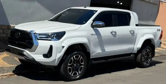 TOYOTA-HILUX-2026