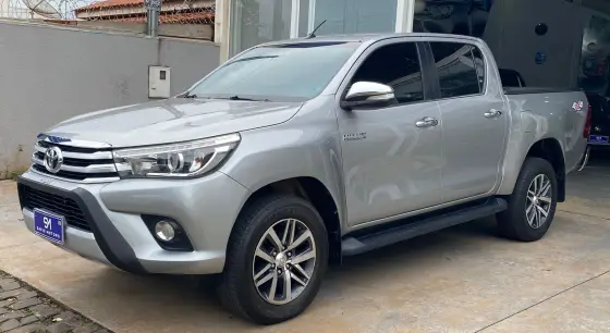 TOYOTA HILUX 2.8 SRX 4X4 CD 16V DIESEL 4P AUTOMÁTICO