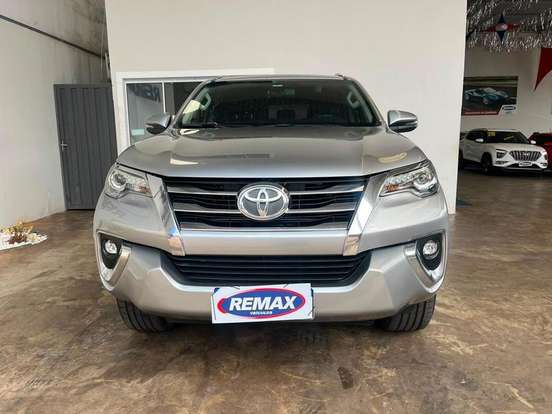 TOYOTA-HILUX-2.7 SR 4X2 CD 16V FLEX 4P AUTOMÁTICO TOYOTA-HILUX-2019