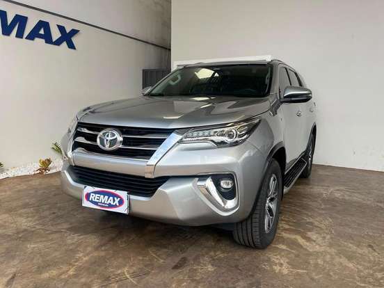 TOYOTA-HILUX-2.7 SR 4X2 CD 16V FLEX 4P AUTOMÁTICO TOYOTA-HILUX-2019