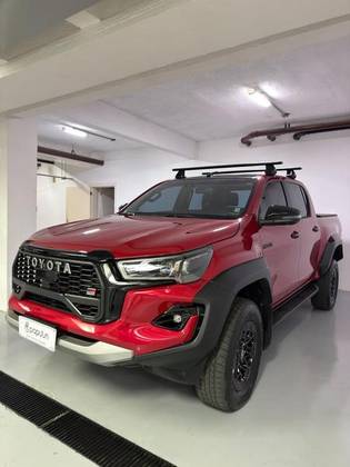 TOYOTA HILUX 2.8 D-4D TURBO DIESEL CD CONQUEST 4X4 AUTOMÁTICO