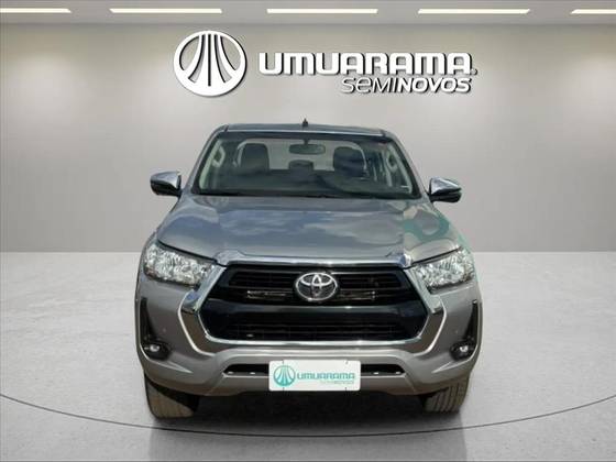 TOYOTA HILUX 2.8 D-4D TURBO DIESEL CD SRV 4X4 AUTOMÁTICO