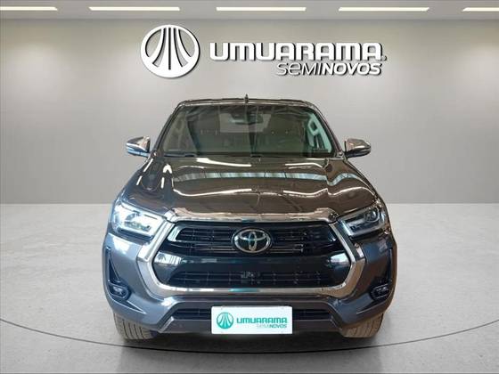 TOYOTA HILUX 2.8 D-4D TURBO DIESEL CD SRX 4X4 AUTOMÁTICO