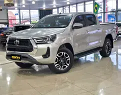 TOYOTA HILUX 2.8 D-4D TURBO DIESEL CD SRX 4X4 AUTOMÁTICO TOYOTA HILUX 2.8 D-4D TURBO DIESEL CD SRX 4X4 AUTOMÁTICO