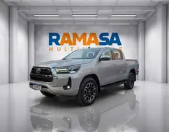 TOYOTA HILUX 2.8 D-4D TURBO DIESEL CD SRX 4X4 AUTOMÁTICO TOYOTA HILUX 2.8 D-4D TURBO DIESEL CD SRX 4X4 AUTOMÁTICO