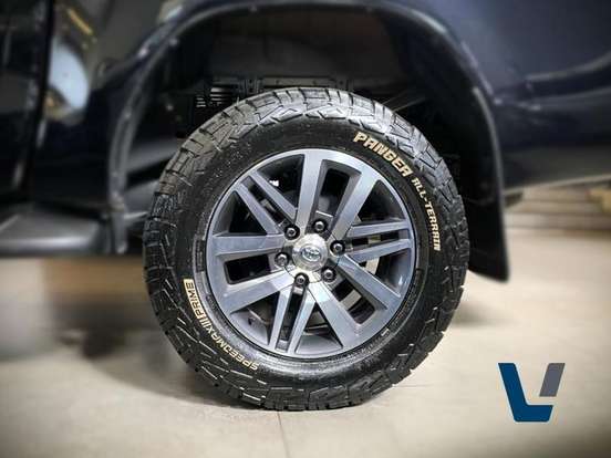 TOYOTA-HILUX-2.8 SRX 4X4 CD 16V DIESEL 4P AUTOMÁTICO TOYOTA-HILUX-2016