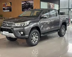 TOYOTA HILUX 2.8 SRX 4X4 CD 16V DIESEL 4P AUTOMÁTICO TOYOTA HILUX 2.8 SRX 4X4 CD 16V DIESEL 4P AUTOMÁTICO