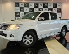 TOYOTA HILUX 3.0 SRV 4X4 CD 16V TURBO INTERCOOLER DIESEL 4P AUTOMÁTICO TOYOTA HILUX 3.0 SRV 4X4 CD 16V TURBO INTERCOOLER DIESEL 4P AUTOMÁTICO