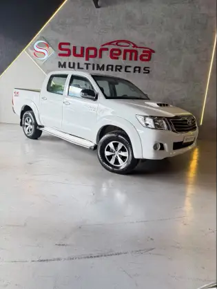 TOYOTA HILUX 3.0 STD 4X4 CD 16V TURBO INTERCOOLER DIESEL 4P MANUAL