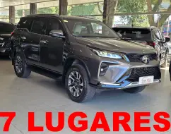 TOYOTA HILUX SW4 2.8 D-4D TURBO DIESEL DIAMOND 7L 4X4 AUTOMÁTICO TOYOTA HILUX SW4 2.8 D-4D TURBO DIESEL DIAMOND 7L 4X4 AUTOMÁTICO