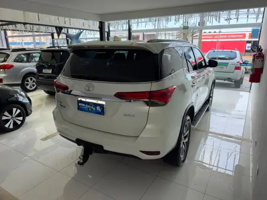 TOYOTA-HILUX SW4-2.8 SRX 4X4 16V TURBO INTERCOOLER DIESEL 4P AUTOMÁTICO TOYOTA-HILUX SW4-2018
