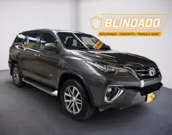 TOYOTA HILUX SW4 2.8 SRX 4X4 16V TURBO INTERCOOLER DIESEL 4P AUTOMÁTICO TOYOTA HILUX SW4 2.8 SRX 4X4 16V TURBO INTERCOOLER DIESEL 4P AUTOMÁTICO
