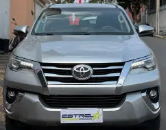 TOYOTA HILUX SW4 2.8 SRX 4X4 7 LUGARES 16V TURBO INTERCOOLER DIESEL 4P AUTOMÁTICO TOYOTA HILUX SW4 2.8 SRX 4X4 7 LUGARES 16V TURBO INTERCOOLER DIESEL 4P AUTOMÁTICO