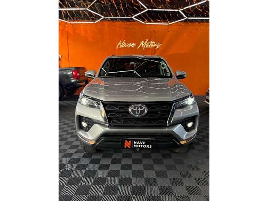 TOYOTA-HILUX SW4-2021