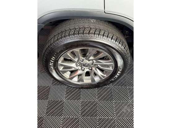 TOYOTA-HILUX SW4-2.7 VVT-i FLEX SRV 7L 4X2 AUTOMÁTICO TOYOTA-HILUX SW4-2021