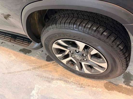 TOYOTA-HILUX SW4-2.8 D-4D TURBO DIESEL DIAMOND 7L 4X4 AUTOMÁTICO TOYOTA-HILUX SW4-2024