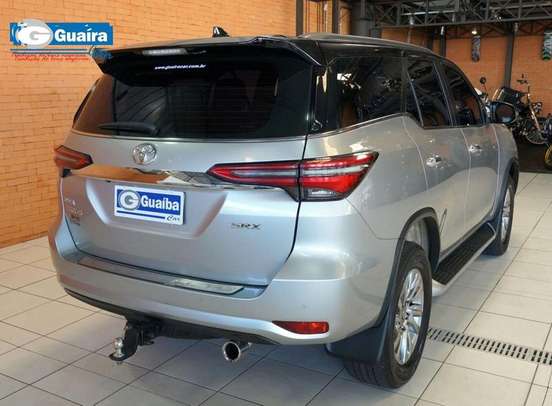 TOYOTA-HILUX SW4-2021