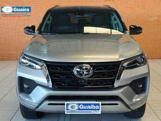 TOYOTA-HILUX SW4-2.8 D-4D TURBO DIESEL SRX 7L 4X4 AUTOMÁTICO TOYOTA-HILUX SW4-2021