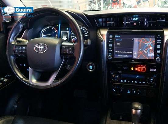 TOYOTA-HILUX SW4-2021