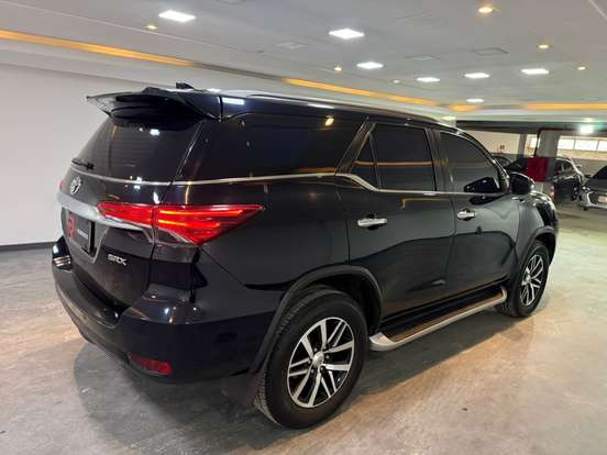 TOYOTA-HILUX SW4-2020