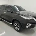TOYOTA HILUX SW4 2.8 SRX DIAMOND 4X4 7 LUGARES 16V TURBO INTERCOOLER DIESEL 4P AUTOMÁTICO TOYOTA HILUX SW4 2.8 SRX DIAMOND 4X4 7 LUGARES 16V TURBO INTERCOOLER DIESEL 4P AUTOMÁTICO