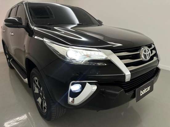 TOYOTA-HILUX SW4-2020