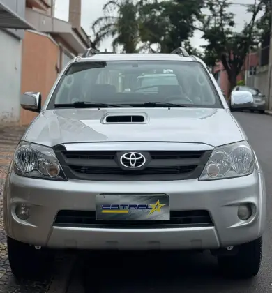 TOYOTA HILUX SW4 3.0 SRV 4X4 16V TURBO INTERCOOLER DIESEL 4P AUTOMÁTICO