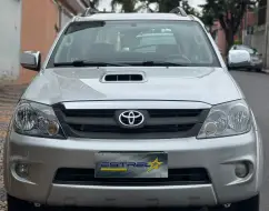TOYOTA HILUX SW4 3.0 SRV 4X4 16V TURBO INTERCOOLER DIESEL 4P AUTOMÁTICO TOYOTA HILUX SW4 3.0 SRV 4X4 16V TURBO INTERCOOLER DIESEL 4P AUTOMÁTICO