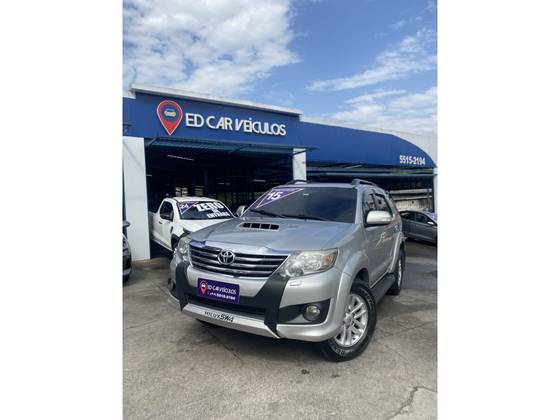 TOYOTA HILUX SW4 3.0 SRV 4X4 16V TURBO INTERCOOLER DIESEL 4P AUTOMÁTICO