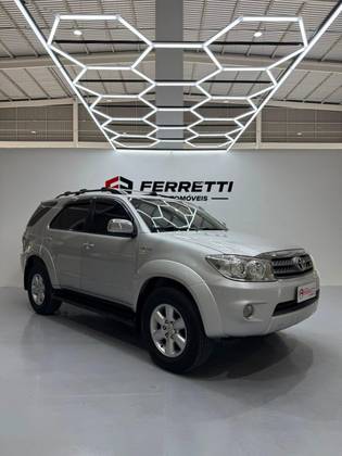 TOYOTA HILUX SW4 4.0 SRV 4X4 V6 24V GASOLINA 4P AUTOMÁTICO