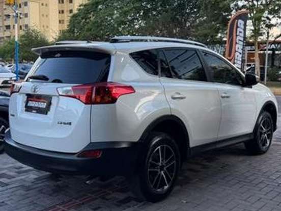 TOYOTA-RAV4-2.0 4X2 16V GASOLINA 4P AUTOMÁTICO TOYOTA-RAV4-2014