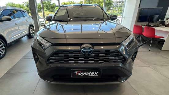 TOYOTA-RAV4-2024