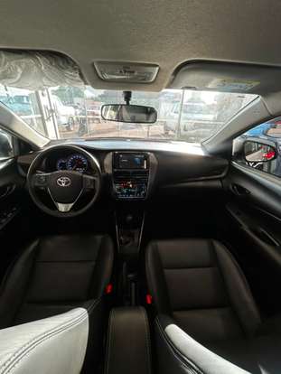 TOYOTA-YARIS-2024
