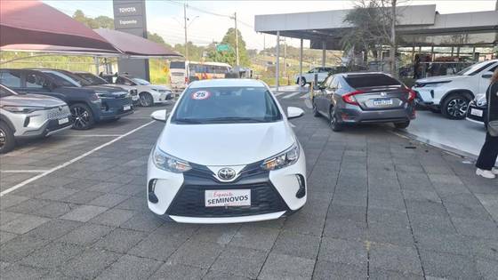TOYOTA YARIS 1.5 16V FLEX SEDAN XS MULTIDRIVE