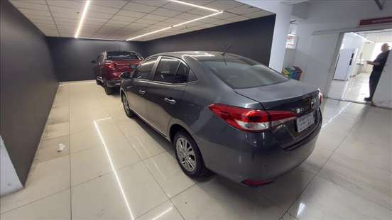 TOYOTA-YARIS-2021