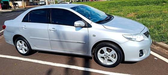 TOYOTA COROLLA 2.0 XEI 16V FLEX 4P AUTOMÁTICO
