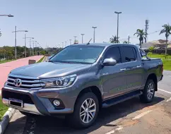 TOYOTA HILUX 2.8 SRX 4X4 CD 16V DIESEL 4P AUTOMÁTICO TOYOTA HILUX 2.8 SRX 4X4 CD 16V DIESEL 4P AUTOMÁTICO