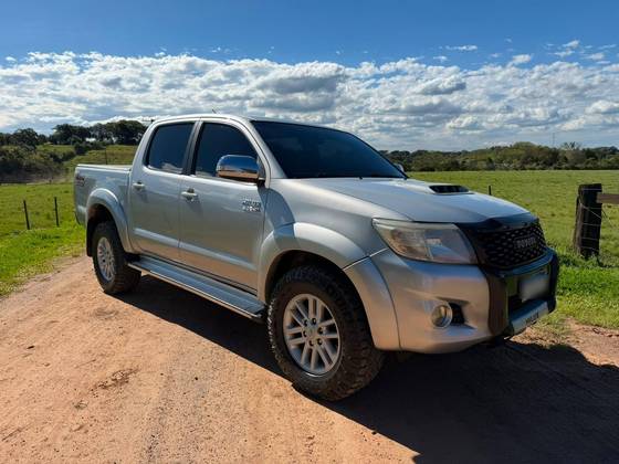 TOYOTA HILUX 3.0 SRV TOP 4X4 CD 16V TURBO INTERCOOLER DIESEL 4P AUTOMÁTICO