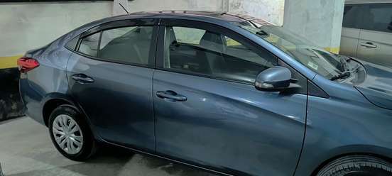 TOYOTA-YARIS-2021